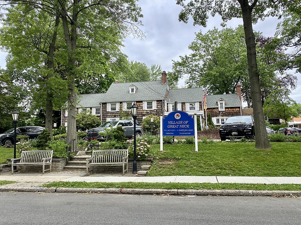 Photo of a Neighborhood in Great Neck